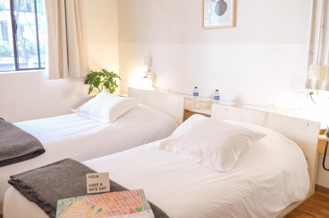 Izta 54 Hotel Kota Meksiko Bagian luar foto